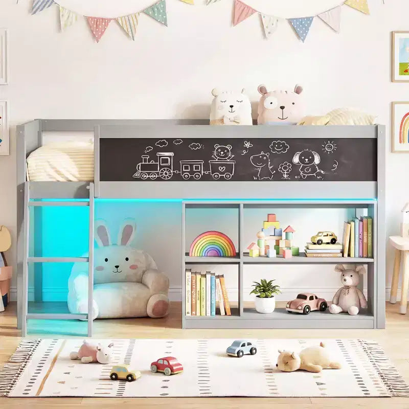 Lit mezzanine enfant Costway avec lumières LED, tableau noir et bibliothèque amovible, barrière de sécurité