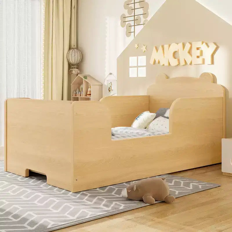 Lit de sol bébé GDFStudio Avery en bois en forme d'ours avec coins arrondis