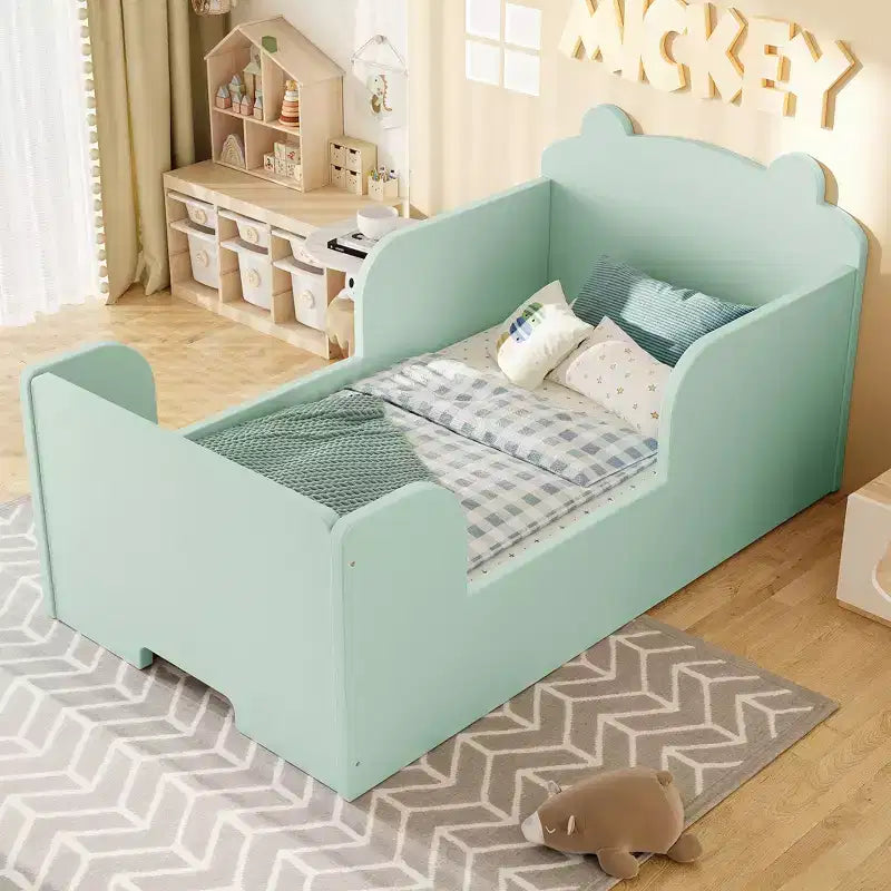 Lit de sol bébé GDFStudio Avery en bois en forme d'ours avec coins arrondis