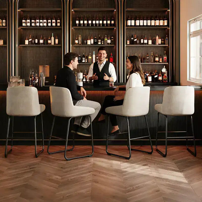 Tabourets de bar modernes en similicuir PU à hauteur de comptoir, lot de 4, chaises rembourrées sans accoudoirs avec dossier et repose-pieds, cadre en métal, pour cuisine ou comptoir