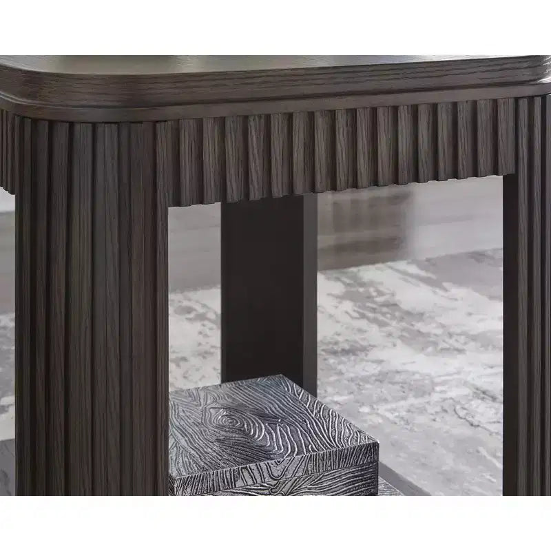 Table d'appoint rectangulaire Carlibrie de Signature Design by Ashley avec étagère inférieure, fini brun chaud
