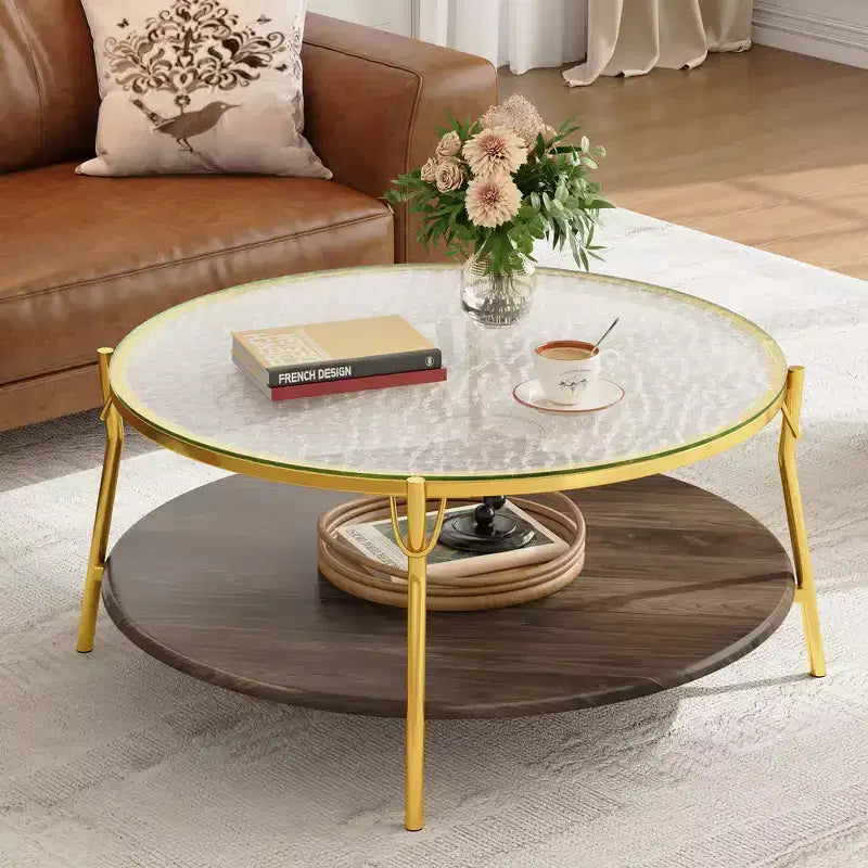 Table basse Whisen 29.9 à 2 niveaux avec finition noyer, plateau en verre et base en métal doré pour le salon - Doré et verre et noyer