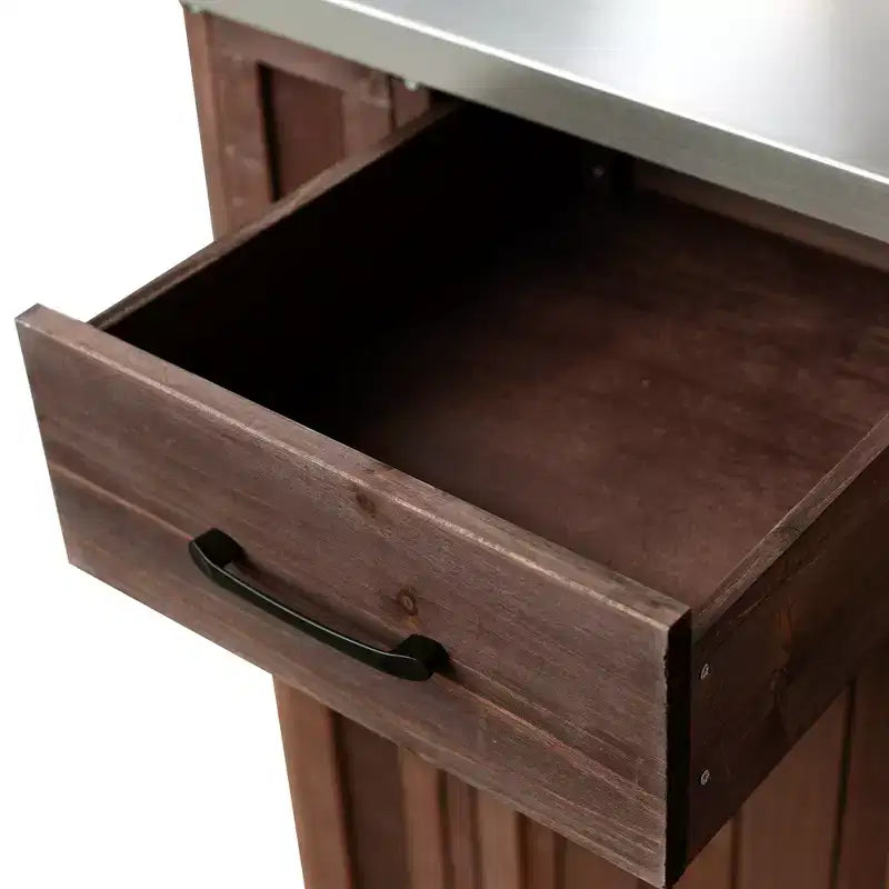 Îlot de cuisine d'extérieur en bois de sapin avec rangement, chariot de cuisine roulant verrouillable avec plateau en acier inoxydable, porte-serviettes et porte-épices pour patio/cuisine - ModernLuxe