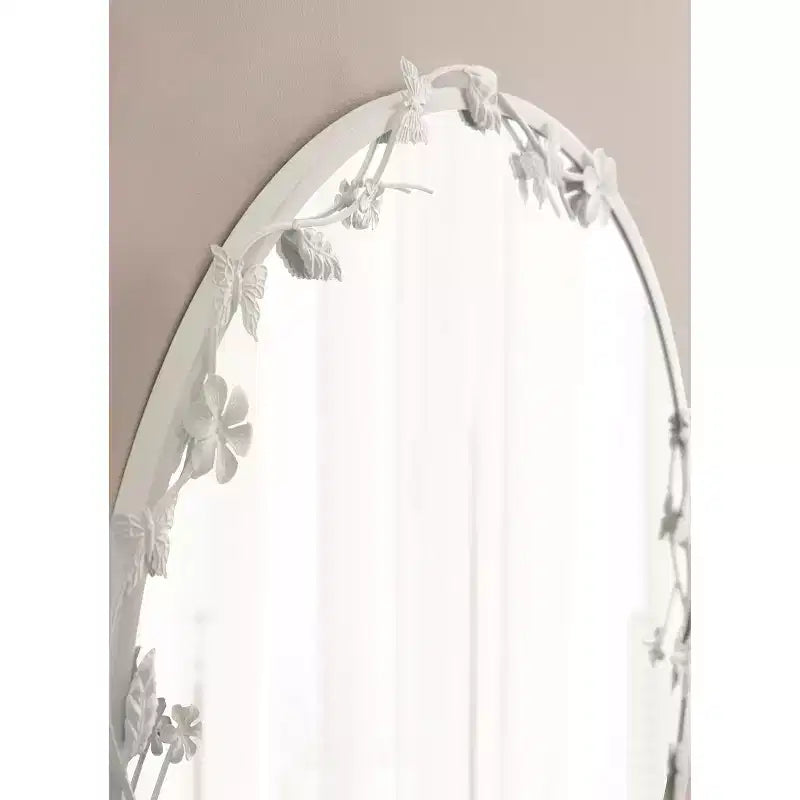 Miroir mural floral en métal Rosella de Kate and Laurel, blanc, 26x26