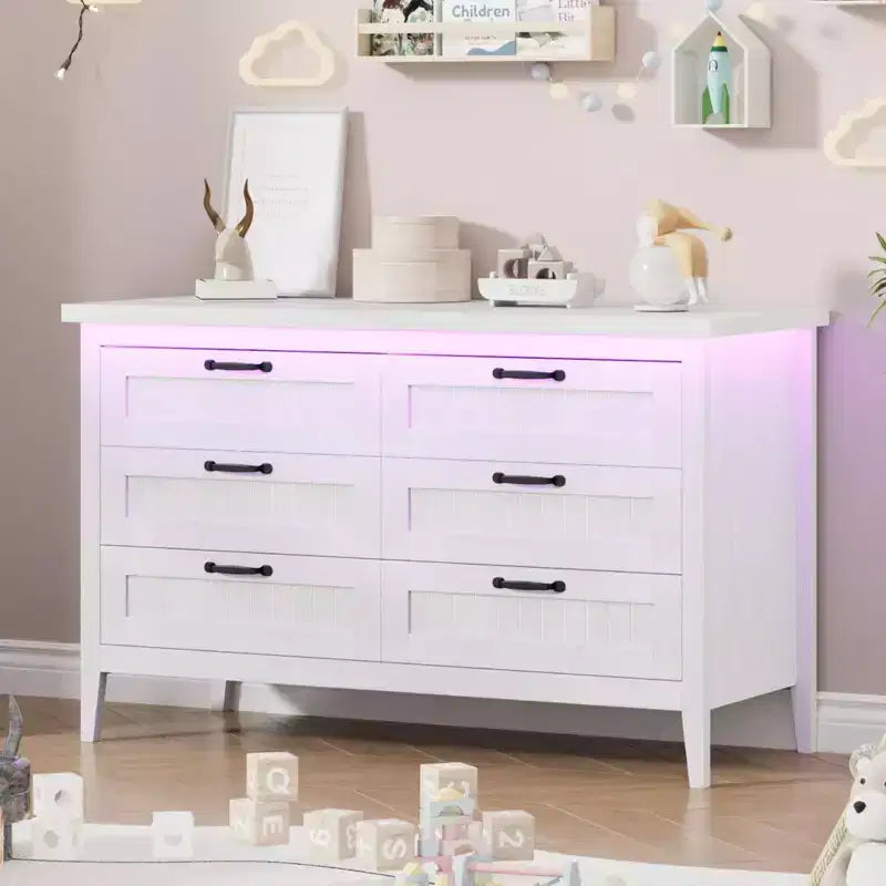 Commode à 6 tiroirs avec lumière et station de charge, Grand chiffonnier moderne, Meuble de rangement en bois pour chambre et salon