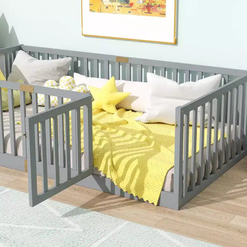 Lit jumeau superposé Sailvan avec barrières hautes et porte, cadre de lit plateforme en bois d'hévéa massif pour enfants