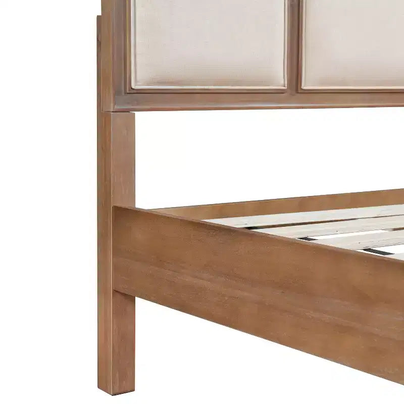 Lit plateforme ModernLuxe en bois avec tête et pied de lit rembourrés beiges, format King/Queen, style ferme moderne