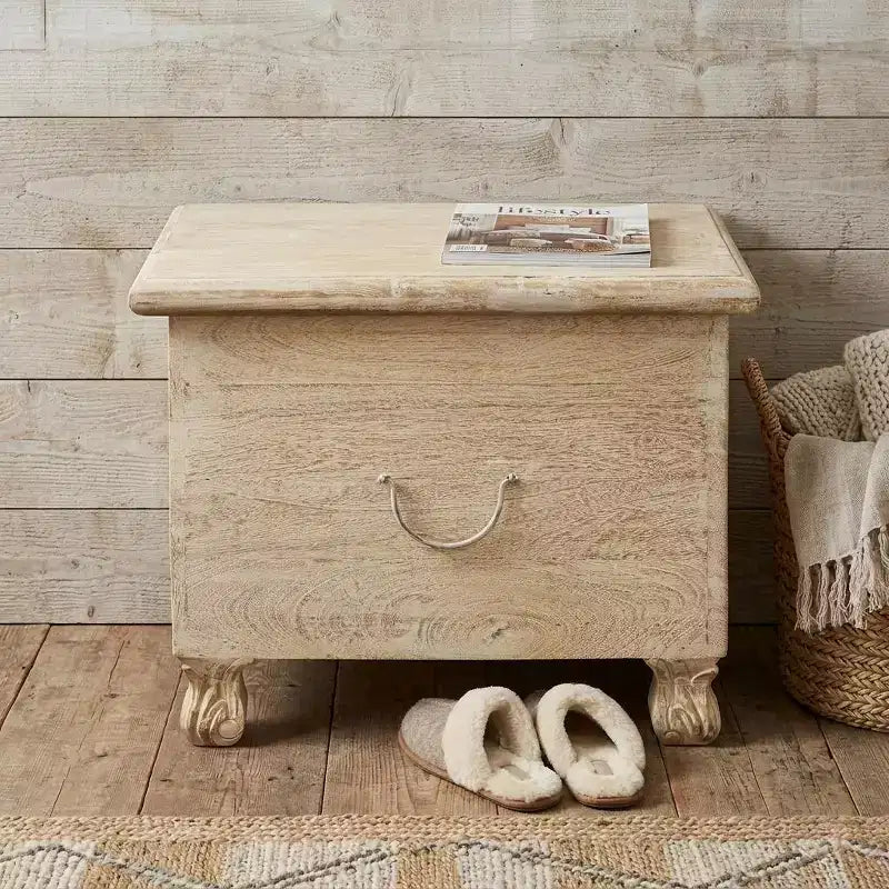 Banc de rangement HomeRoots 46, blanc antique, en bois massif sculpté, avec plateau relevable