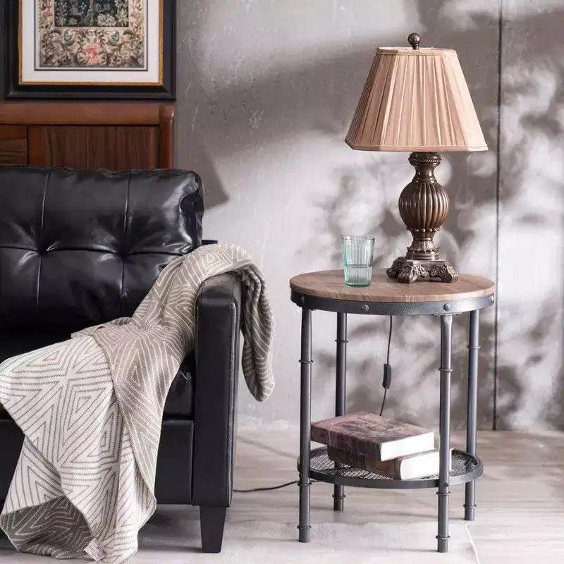 Table d'appoint en fer à double couche Triamine, ronde, motif grain de bois tridimensionnel sur fond marron avec motifs noirs