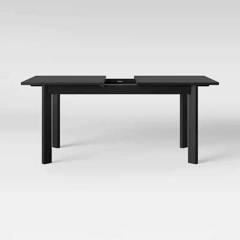 Table de salle à manger extensible moderne Bombelli noire - Threshold™ : bois d'hévéa, piètement à 4 pieds, 6 places