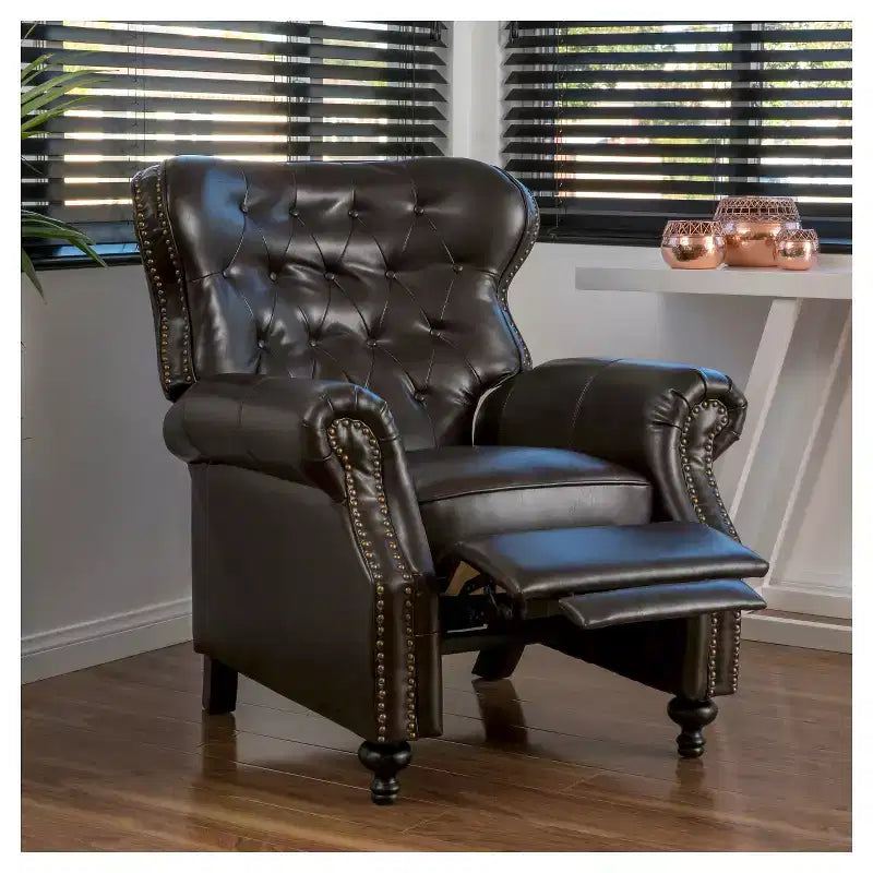 Fauteuil de relaxation Walder en cuir reconstitué avec dossier inclinable marron – Christopher Knight Home : Dossier à oreilles élégant, cadre en bois dur