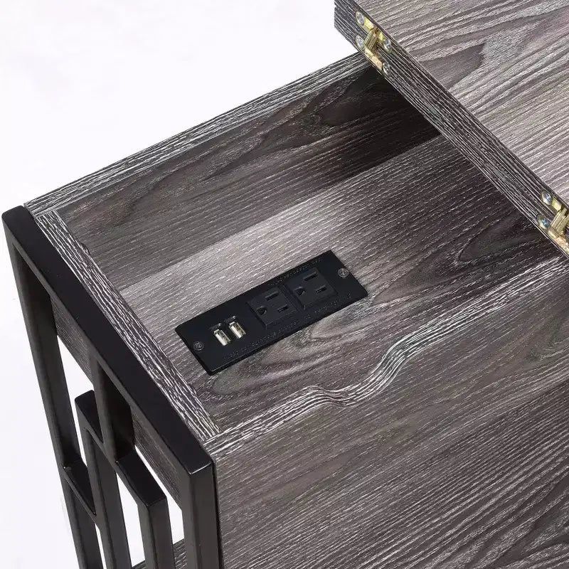 Table d'appoint à abattant Town Square avec station de recharge Gris patiné/Noir - Breighton Home : Ports USB, Gestion des câbles, Étagère inférieure