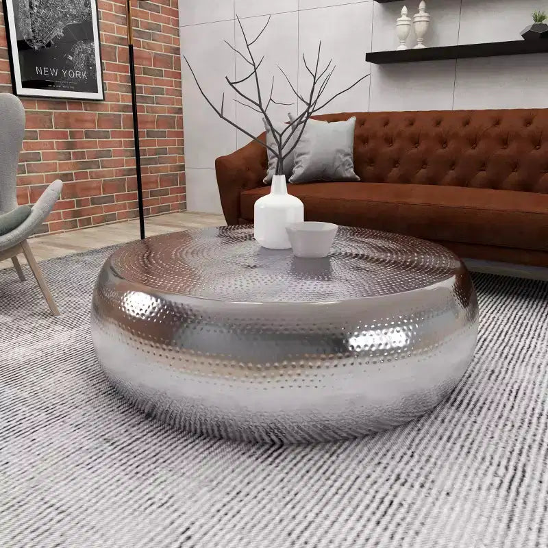 Table Basse Contemporaine en Aluminium Argenté - Olivia & May