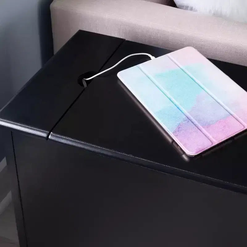 Table d'appoint Felix avec station de charge USB - Powell Company