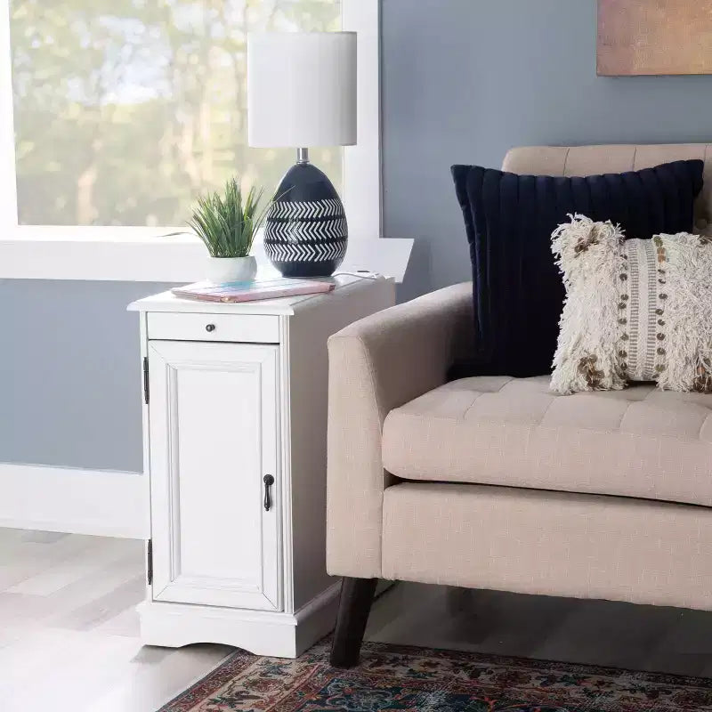 Table d'appoint Felix avec station de charge USB - Powell Company
