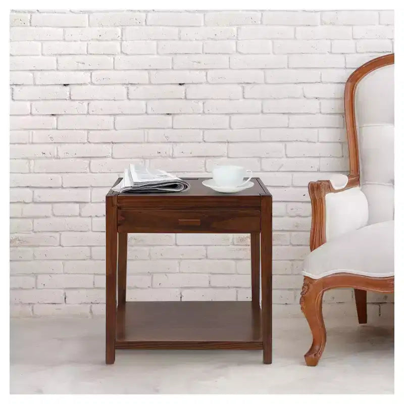 Table de chevet 26 avec port USB - Flora Home