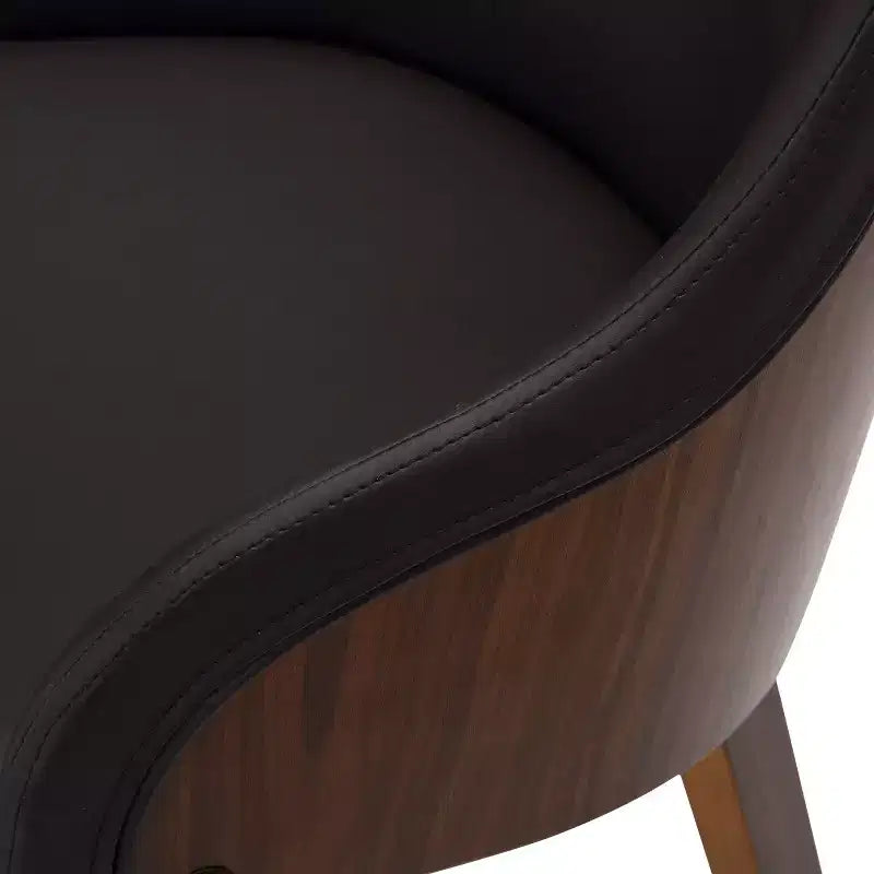 Chaise d'appoint de salle à manger moderne du milieu du siècle Bacci - Lumisource