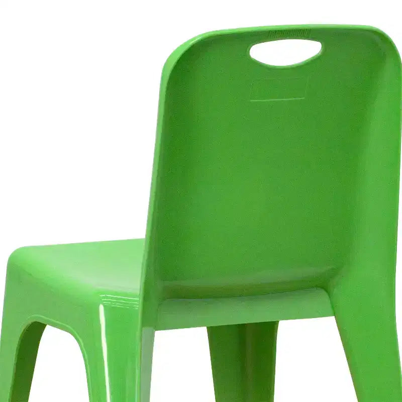 Flash Furniture Chaise d'écolier empilable en plastique par lot de 4 avec poignée de transport et hauteur d'assise de 28 cm