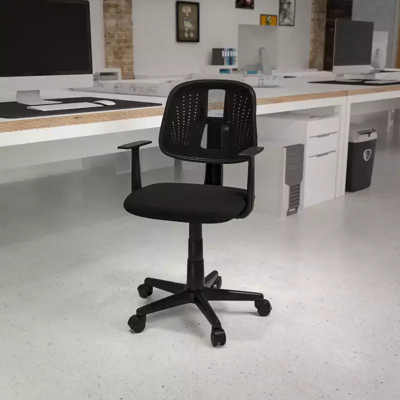 Chaise de bureau Flash Furniture Flash Fundamentals pivotante en maille à dossier mi-hauteur avec dossier pivotant et accoudoirs