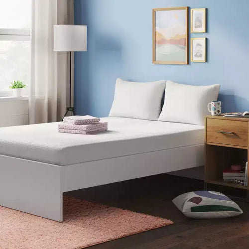 Matelas en mousse à mémoire de forme 6 po avec housse en tissu antimicrobien - Articles essentiels pour la chambre