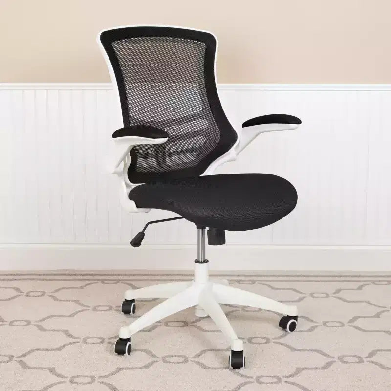 Chaise de bureau ergonomique pivotante en maille Emma et Oliver avec accoudoirs relevables