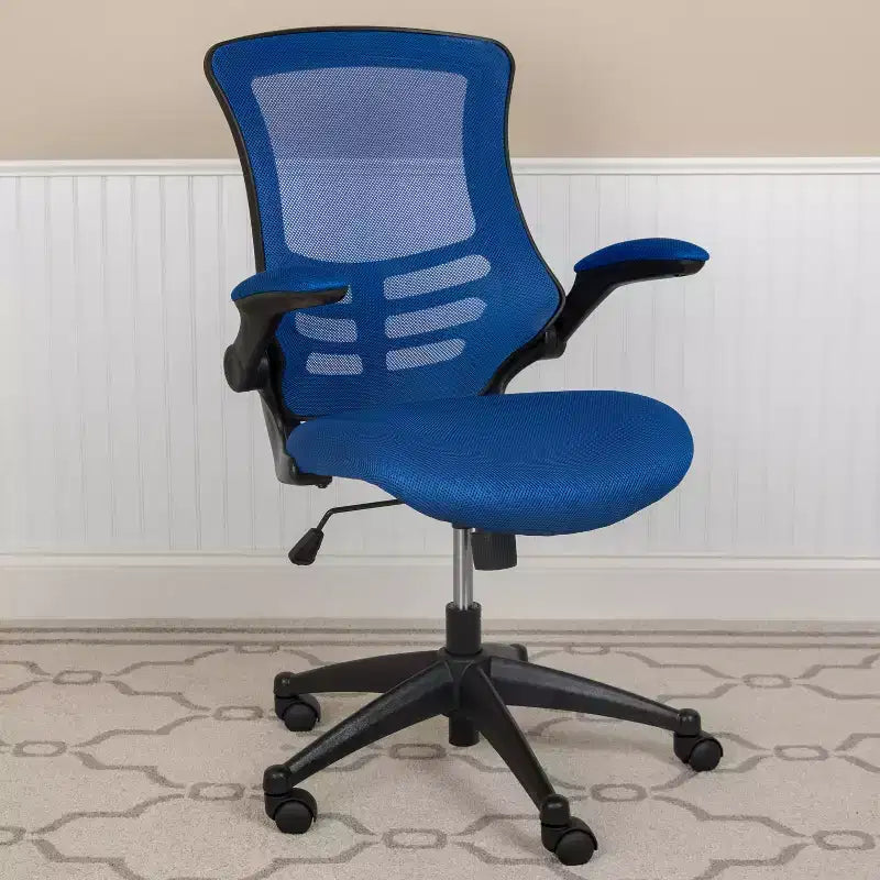 Chaise de bureau ergonomique pivotante en maille Emma et Oliver avec accoudoirs relevables