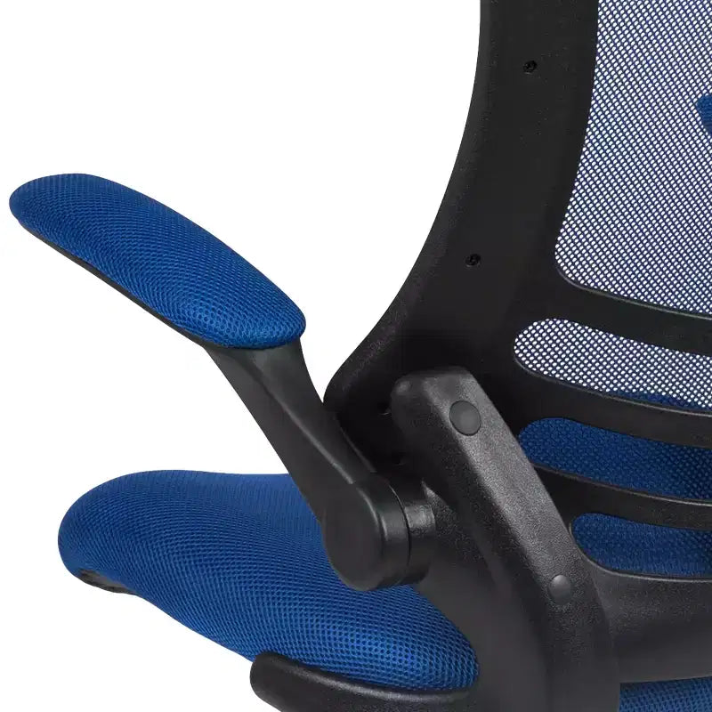 Chaise de bureau ergonomique pivotante en maille Emma et Oliver avec accoudoirs relevables