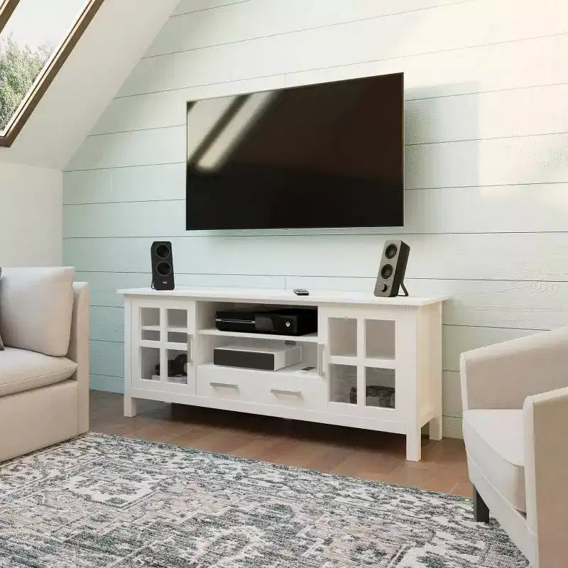 Meuble TV large 60 po Waterloo pour téléviseurs jusqu'à 65 po - WyndenHall