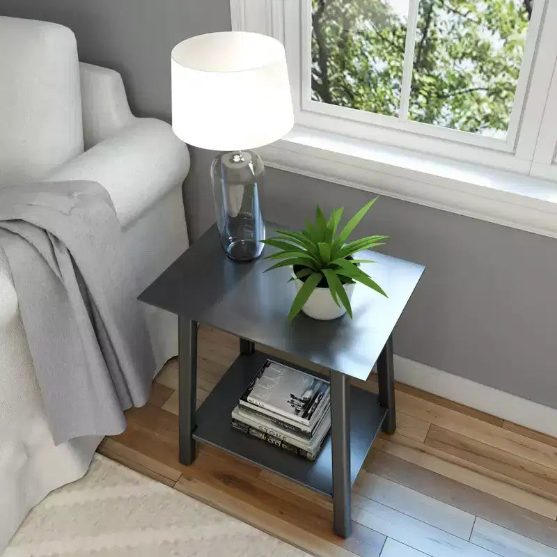 Table de chevet Plank+Beam, Table de chevet moderne du milieu du siècle en bois massif pour chambre à coucher