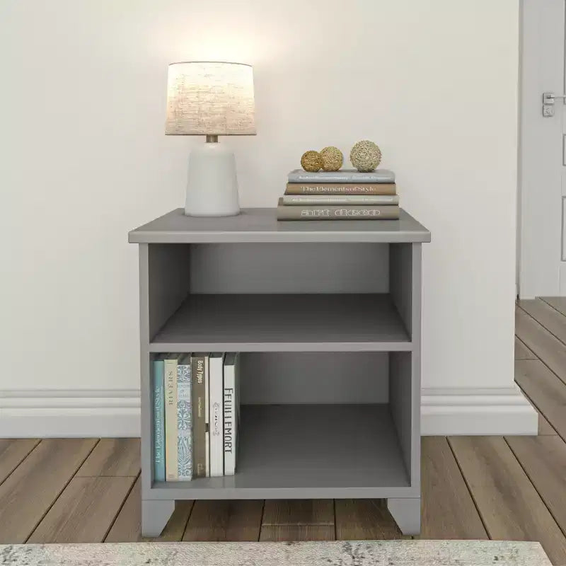 Table de Chevet en Bois Massif Plank+Beam avec Étagères