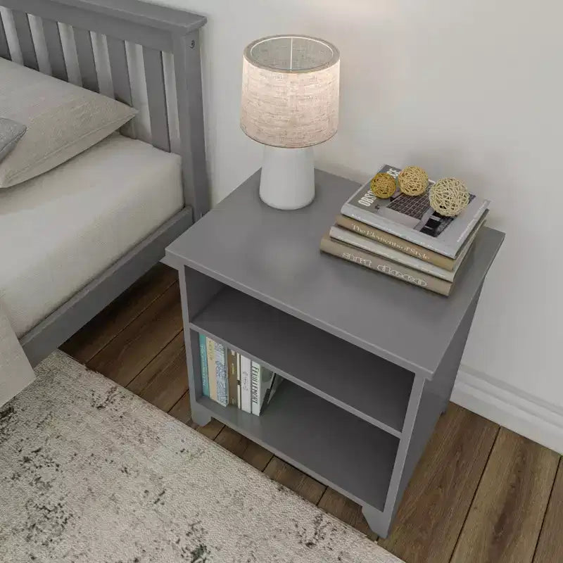 Table de Chevet en Bois Massif Plank+Beam avec Étagères