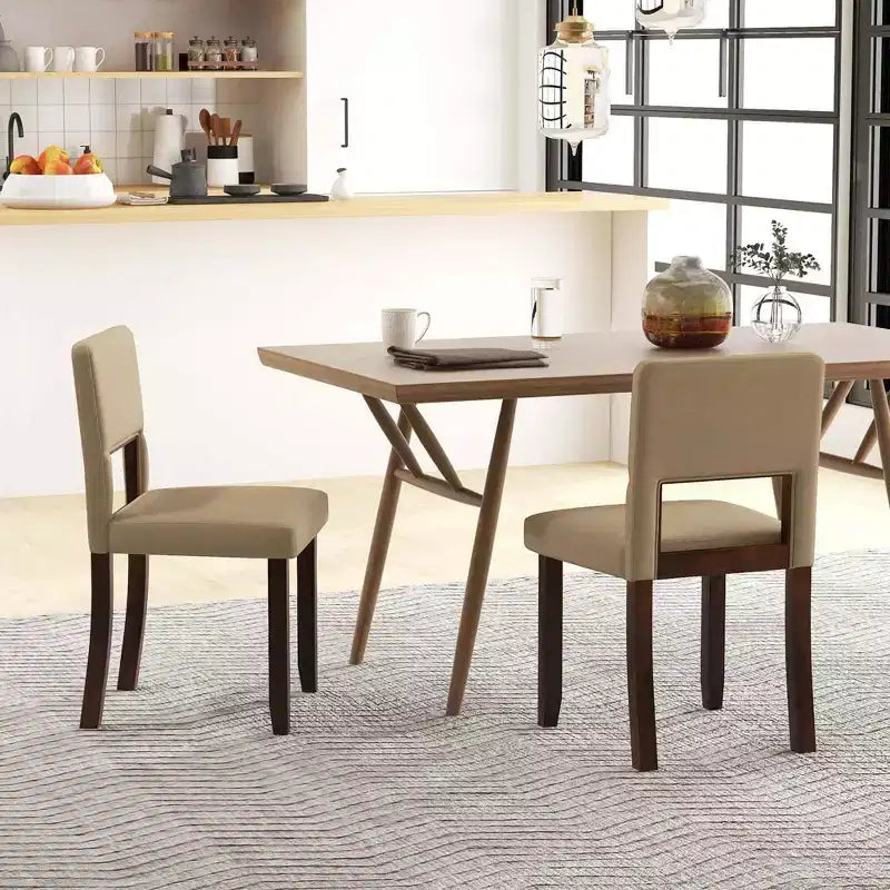 Costway Lot de 2/4 chaises de salle à manger en bois avec cadre en bois d'acacia et assise et dossier rembourrés Beige