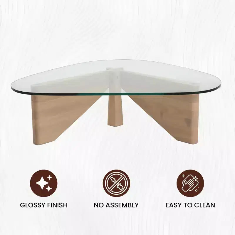 Table basse LeisureMod Imperial Collection en verre triangulaire avec piètement en frêne brillant pour la maison, le salon, le bureau