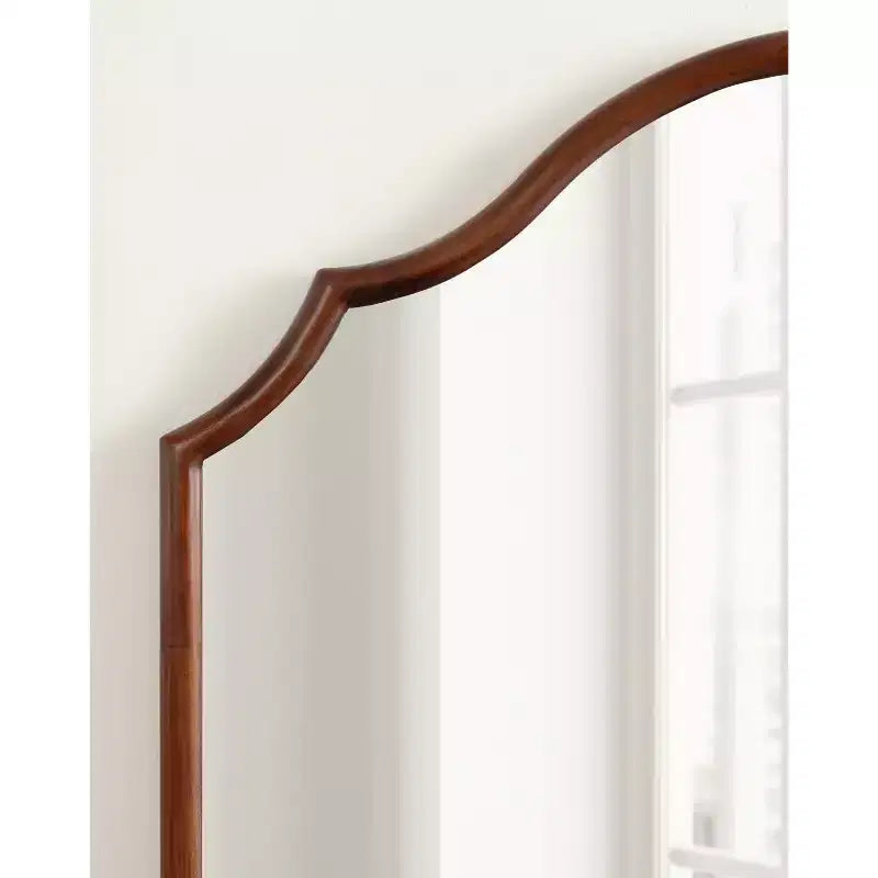 Miroir mural arqué en bois Leanna 32x28 par Kate & Laurel All Things Decor