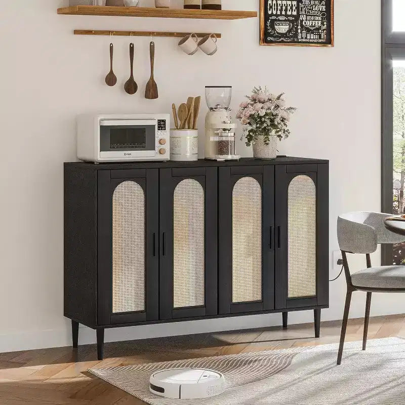 Meuble de buffet, armoire de rangement d'appoint à 4 portes en rotin avec étagères réglables pour le salon